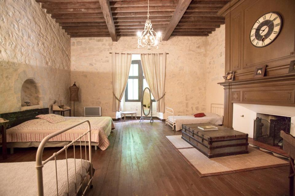Chateau De Pleneselve Bon-Encontre Zewnętrze zdjęcie